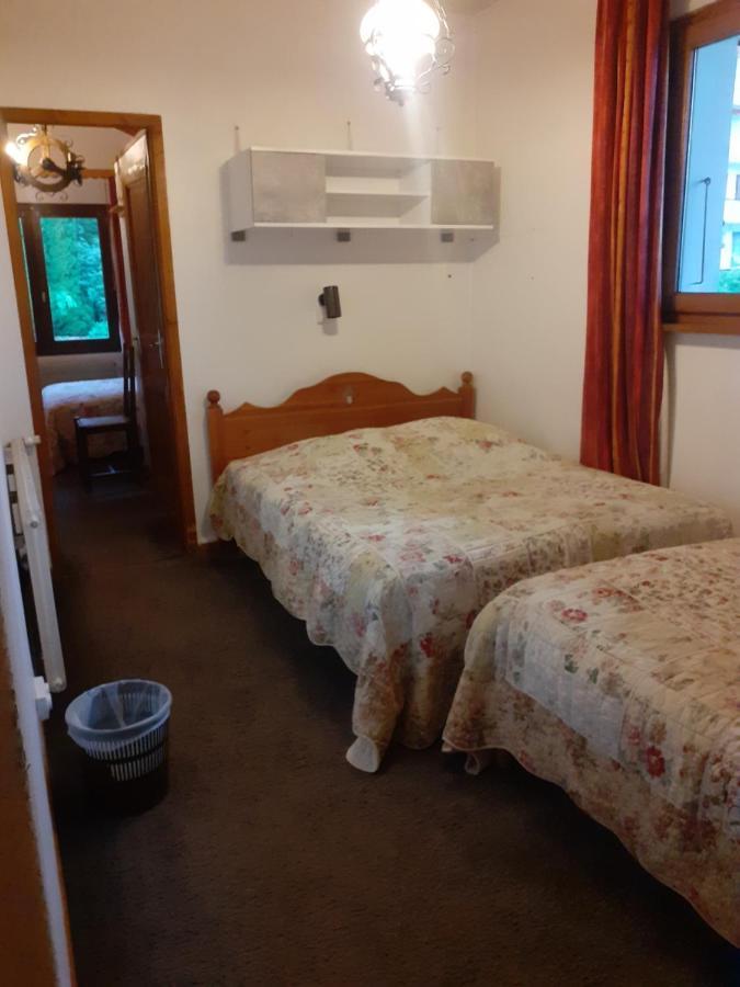 Hotel Bergerie Châtel Zewnętrze zdjęcie