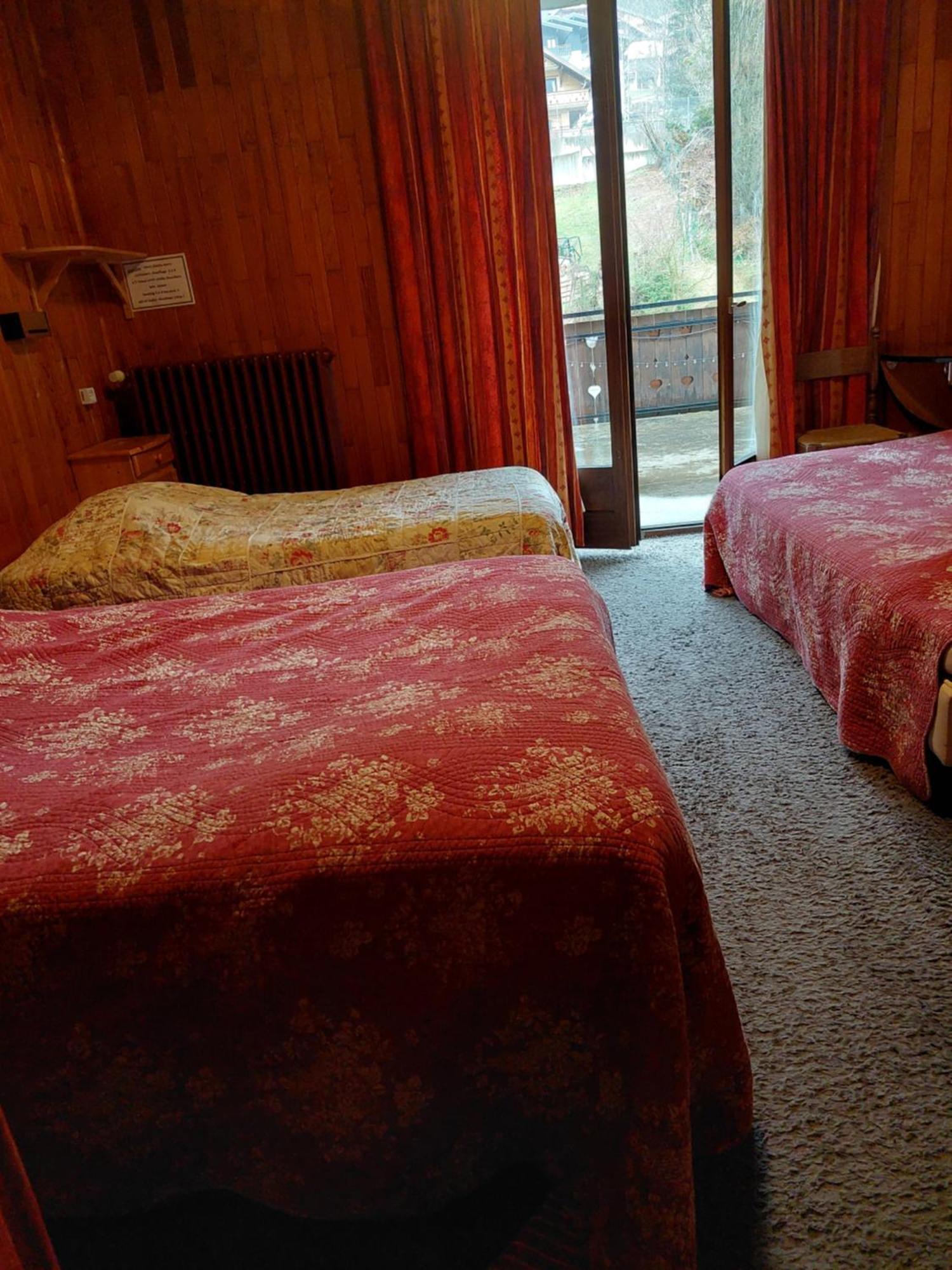 Hotel Bergerie Châtel Zewnętrze zdjęcie